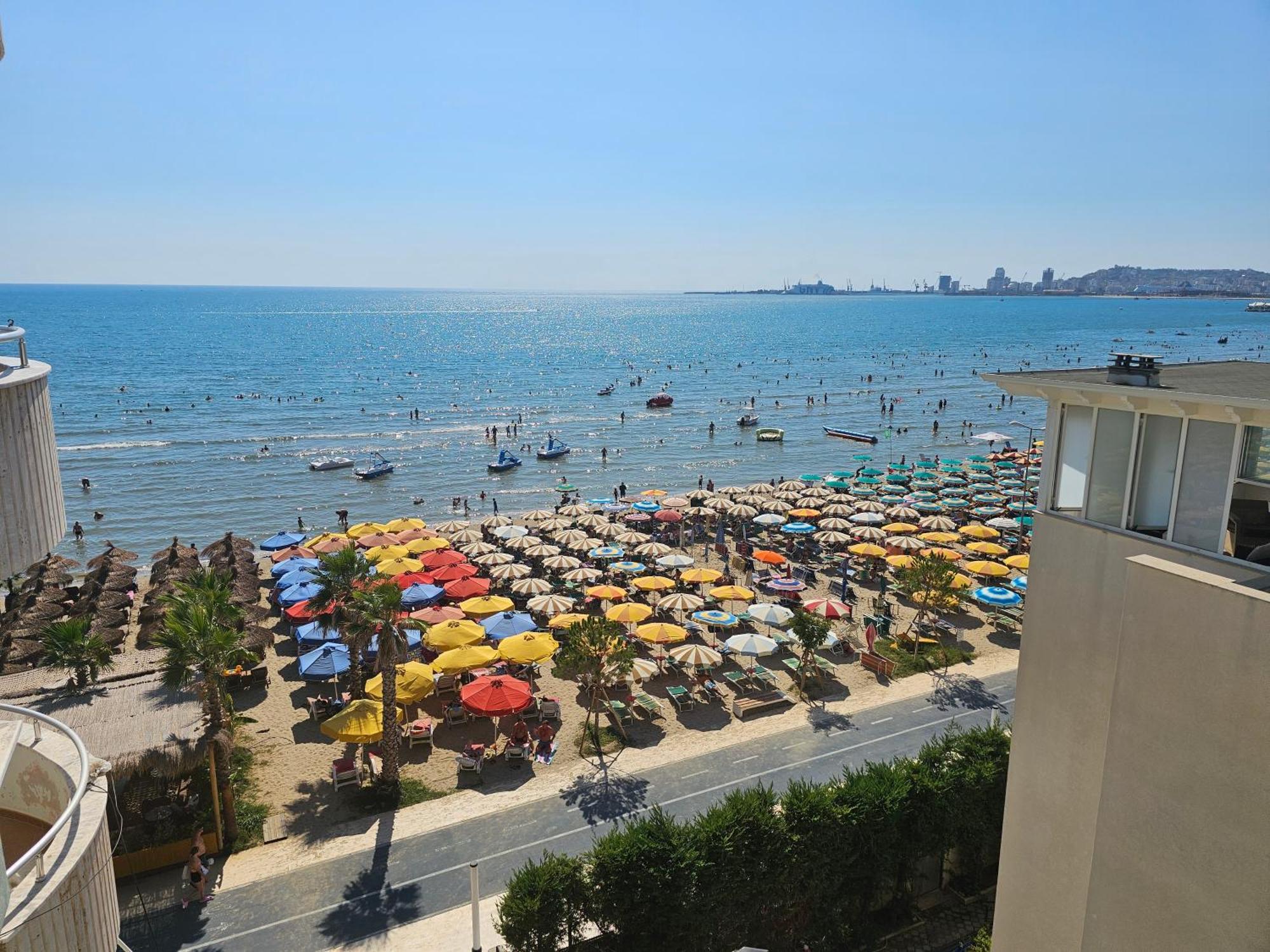 Bral Apartment 6 Durres Exterior photo